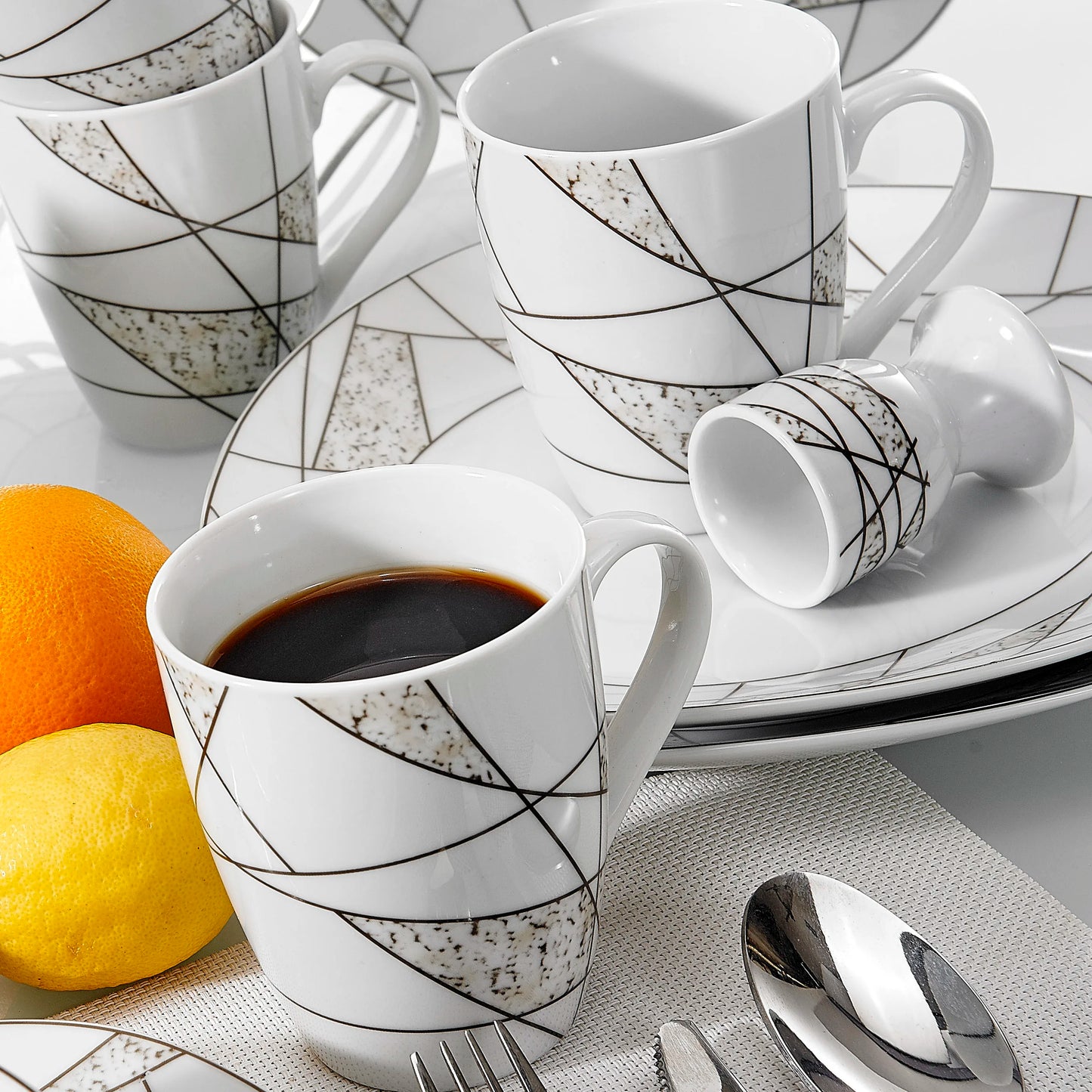 Serena Porcelain Dinnerware Set